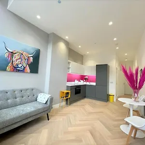Luxury Reno'd 1 Bed Nr Bruntsfield & The Meadows , Edimburgo Reino Unido